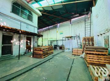 Bodega comercial · 141m² · 5 Estacionamientos · Bodega en Renta Av Cuauhtémoc Acapulco