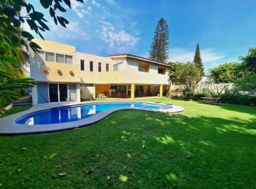 Casa de 5 habitaciones, Cuernavaca · Renta Casa en Fraccionamiento Tabachines Renta Amueblada