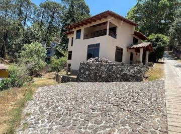 2f983c1ffed94940cfae5ed7bd42d8faf9713710c14895392de8456ff0b69663 · Casa en Renta en Avándaro