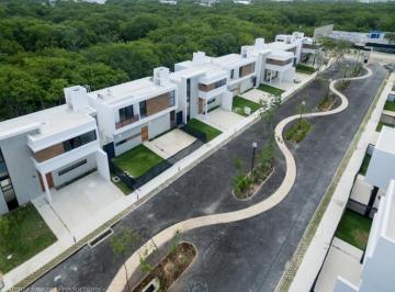 Casa de 3 habitaciones, Solidaridad · Arcos Bambú,hermosa Casa con Jardín Interior, Playa del Carmen