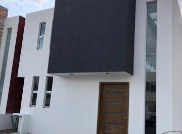 Casa · 205m² · 4 Recámaras · 2 Estacionamientos · Casa en Preventa en Residencial Palermo - (4)