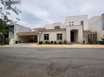 Casa de 4 habitaciones, Saltillo · Se Renta Hermosa Casa $55,000en Villas de San Miguel. Zona Norte.