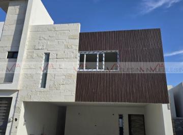 Casa · 236m² · 3 Recámaras · 2 Estacionamientos · Casa en Venta en Cumbres Le Fontaine