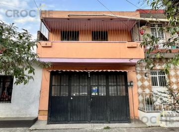 Casa · 358m² · 3 Recámaras · 1 Estacionamiento · Casa en Casa en Venta en Xalapa Veracruz, Ubicada en Av Mártires 28 de Agosto en Zona San Brun