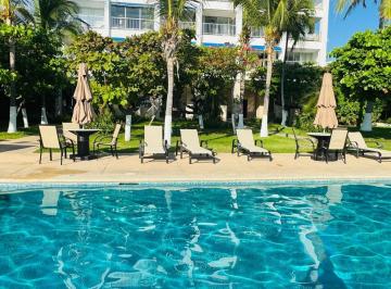Departamento · 132m² · 2 Recámaras · 1 Estacionamiento · Departamento Para Remodelar Frente Al Mar en Acapulco: Piso 8 Condominio Camelia y Magnolia - (4)