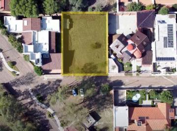 Terreno / Lote · 879m² · Terreno en Venta Al Norte en Trojes del Sol