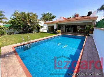 Casa de 3 habitaciones, Atlatlahucan · "Inversión Segura: Casa en Venta Esperando por Ti en Lomas de Cocoyoc