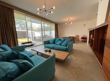 Casa de 3 habitaciones, Monterrey · Casa en Venta, Antigua, Valle Oriente
