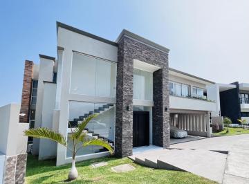 Casa · 553m² · 4 Recámaras · 3 Estacionamientos · Casa en Venta Amueblada en Marina de Punta Tiburón