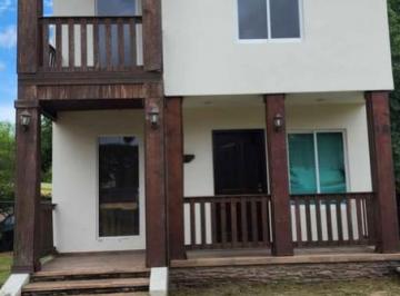 Terreno / Lote · 100m² · 3 Recámaras · 10 Estacionamientos · Terreno en con Cabañas en Imala