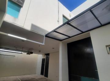 Casa · 200m² · 4 Recámaras · 1 Estacionamiento · Renta de Casa Ciudad del Carmen, Colonia Miami
