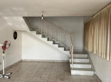 Casa · 5 Recámaras · 4 Estacionamientos · Casa en Renta Sobre Av Para Oficina en Miguel Alemán, m