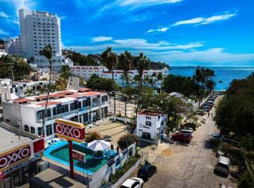 Edificio de 18 habitaciones, Manzanillo · Hotel en Venta en Manzanillo Colima | 18 Suites Cerca de Playa La Audiencia.