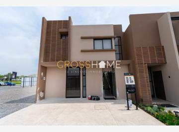 Casa de 3 habitaciones, Querétaro · Pre Venta Casa en El Refugio con Recamara en Planta Baja en Querétaro.