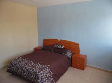 Departamento 30m² Renta Colinas del Cimatario · Habitacion Amueblada, con Servicios Incluidos, Baño Privado, Estacionamiento