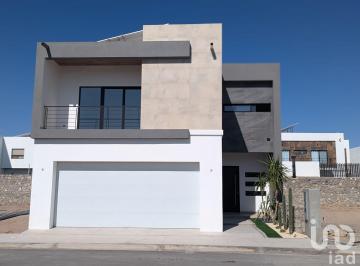 Casa · 250m² · 3 Recámaras · 2 Estacionamientos · Casa en Preventa en Residencial del Valle II, Juarez, Chihuahua