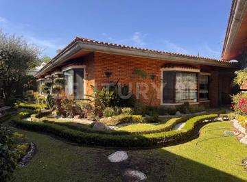 Casa · 721m² · 4 Recámaras · 5 Estacionamientos · Casa en Venta de un Piso en Cipreses de Zavaleta