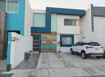 Casa 146m² Renta Lomas de la Rioja · Casa en Venta Recámara en Planta Baja en Fracc. Lomas de La Rioja. Alvarado, Ver