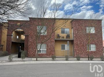Departamento · 80m² · 2 Recámaras · 2 Estacionamientos · Departamento Equipado en Renta con Casa Club