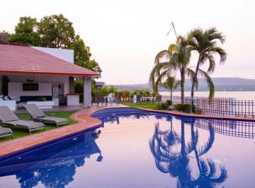 Casa de 7 habitaciones, Jojutla · Casa en Venta en Tequesquitengo
