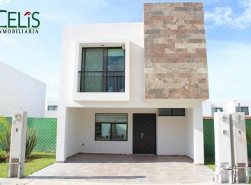 Casa · 137m² · 3 Recámaras · 2 Estacionamientos · Casa - Villa de Pozos