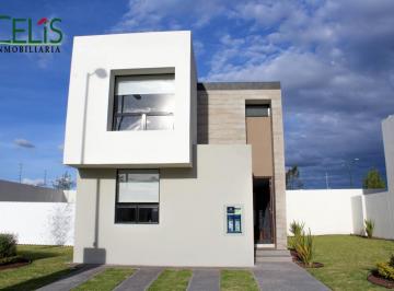 Casa · 127m² · 3 Recámaras · 2 Estacionamientos · Casa - Villa de Pozos