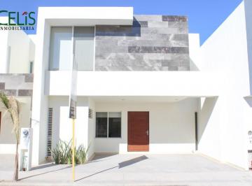 Casa · 214m² · 3 Recámaras · 2 Estacionamientos · Casa - Mexquitic