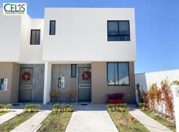 Casa · 106m² · 3 Recámaras · 2 Estacionamientos · Casa - Villa de Pozos