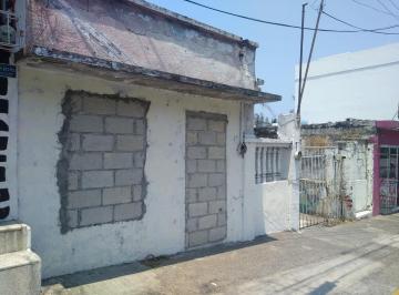Terreno / Lote · 303m² · Encuentra, Excelente Terreno Para Negocio a 5 Cuadras del Ado