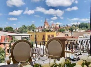 Casa de 9 habitaciones, San Miguel de Allende · Casa en Venta en Ancha de San Antonio en San Miguel de Allende