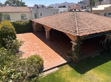 Quinta · 590m² · 4 Recámaras · 10 Estacionamientos · Terraza, Quinta, Casa en Tlajomulco