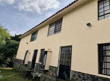 Casa de 10 habitaciones, Tepoztlán · Tepoztlán: Enorme Casa