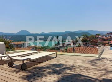 Casa · 443m² · 5 Recámaras · 2 Estacionamientos · Casa en Venta - (4)