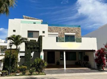 Casa de 6 habitaciones, Mazatlán · Casa en Venta a Pie de Playa en Mazatlan en Fracc. Cerritos Resort