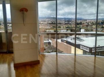 Oficina · 300m² · 6 Estacionamientos · Oficina en Renta en Edificio en La Colonia La Purisima en Metepec