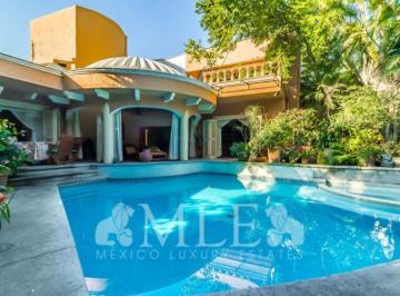 Casa de 4 habitaciones, Cuernavaca · Casa en Acapatzingo Casa Nadine