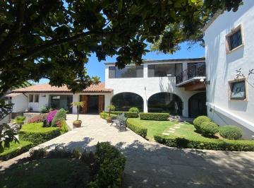 Casa · 700m² · 4 Recámaras · 6 Estacionamientos · Venta Casa Club de Golf Chiluca Atizapan de Zaragoza