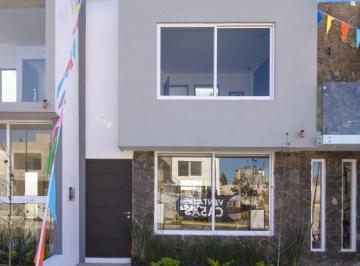 Casa en condominio de 3 habitaciones, Morelia · Casas en Venta - Fracc. Miralta $2,399,000