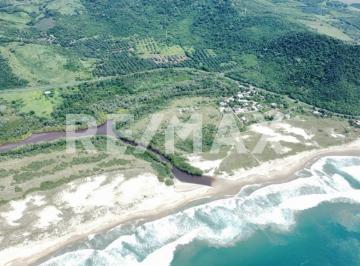 Terreno comercial · 34000m² · Terreno con Laguna y Cerca de La Playa Ideal Para Desarrollo Inmobiliario Sustentable - (4)