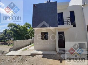 Casa · 95m² · 2 Recámaras · 1 Estacionamiento · Casa en Venta