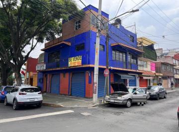 Casa uso de suelo de 3 habitaciones, Coyoacán · Casa en Venta con 4 Locales Comerciales y un Departamento