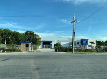 Bodega comercial , Carmen · Base Industrial en Venta en El Km 12.5, Ciudad del Carmen