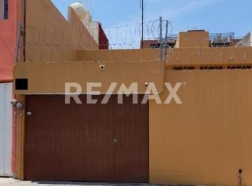 Casa · 224m² · 2 Recámaras · 2 Estacionamientos · Casa en Venta Col. Gabriel Pastor - (4)
