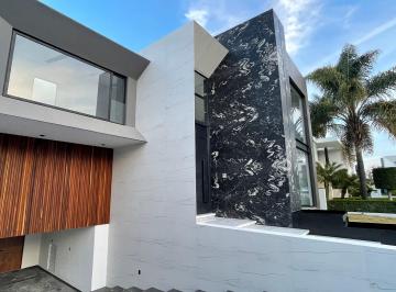 Casa en condominio de 4 habitaciones, San Andrés Cholula · Casa en Venta con Recámara en Planta Baja en La Vista
