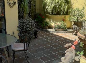 Casa en condominio de 4 habitaciones, Cuernavaca · Casa Sola Colonial en Arboledas Chipitlán
