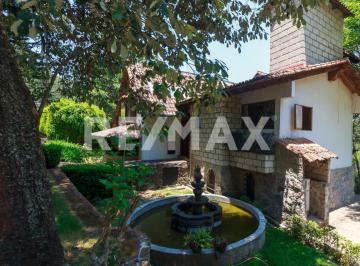 Casa · 325m² · 4 Recámaras · 3 Estacionamientos · Casa en Venta - (4)