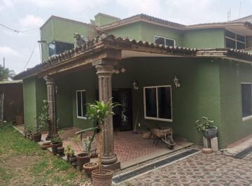 Casa · 210m² · 3 Recámaras · 3 Estacionamientos · Casa en Privada en Ahuatepec Cuernavaca - Maz - 1663 - Cp