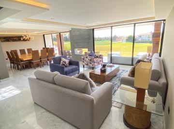 Casa de 4 habitaciones, San Andrés Cholula · Casa en Venta con Vista a Campo de Golf y de 4 Recámaras en La Vista!