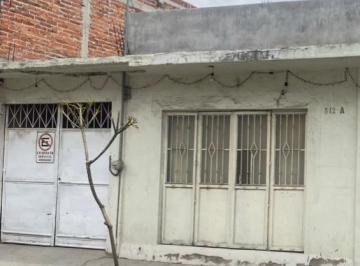 Casa · 198m² · 4 Recámaras · Casa en Venta - (4)