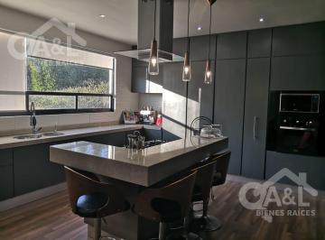 Casa · 372m² · 3 Recámaras · 2 Estacionamientos · Casa en Esquina en Venta Fraccionamiento Cumbres